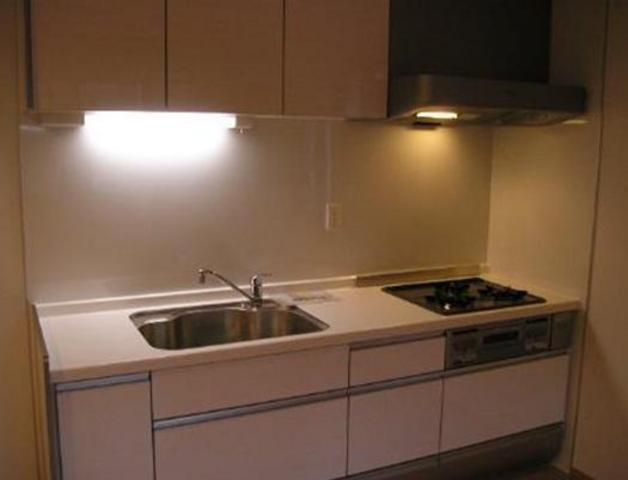 キッチン　３口ガスシステムキッチン