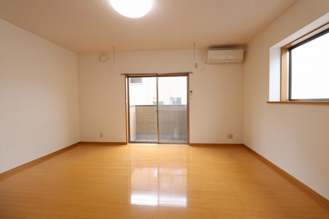 居室・リビング　※別部屋参考写真・現況優先※