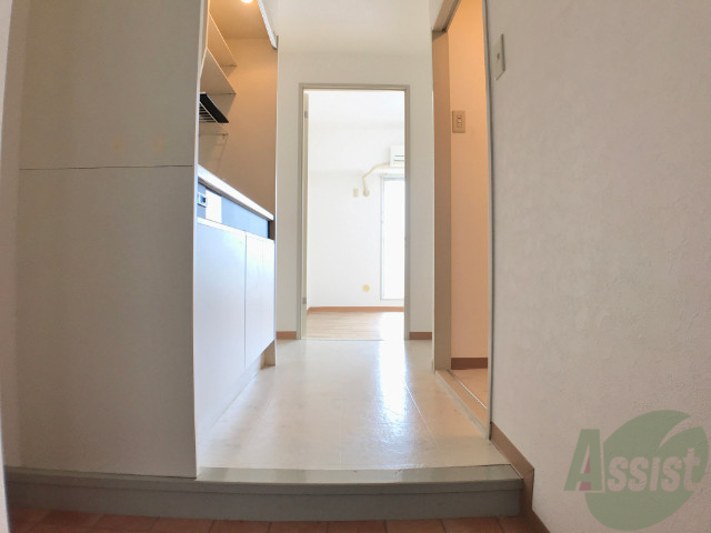 玄関　玄関でございます。毎日の出入りはこちらから。