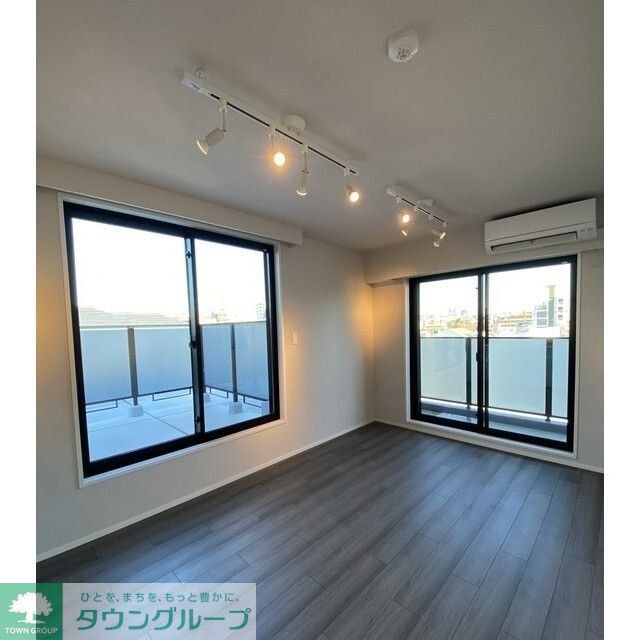 居室・リビング　★タウンハウジング目黒店取り扱い★