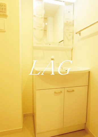 洗面設備　独立洗面台です。