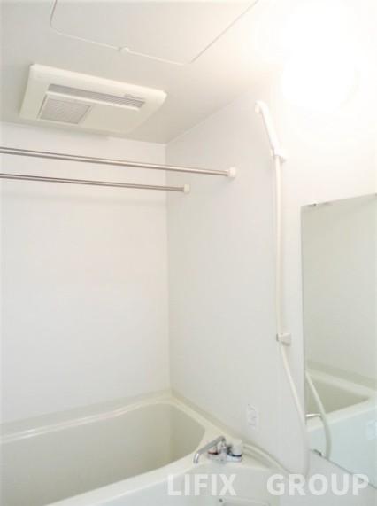 バス・シャワールーム　風呂