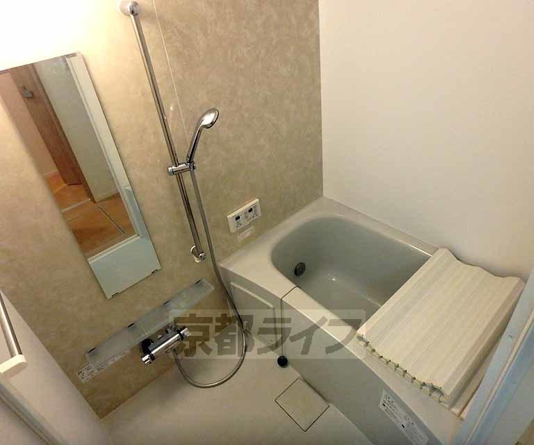 バス・シャワールーム　一日の疲れを癒すバスルーム