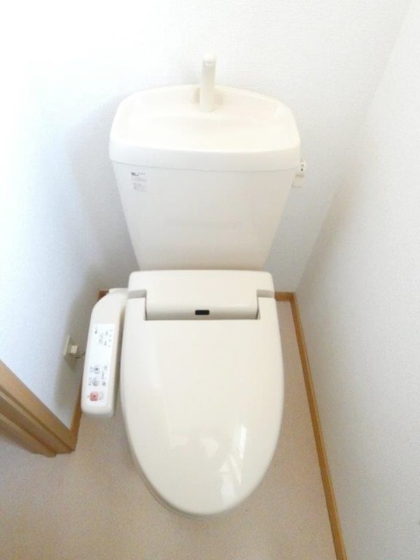 トイレ　図面と現状に相違がある場合には現状を優先