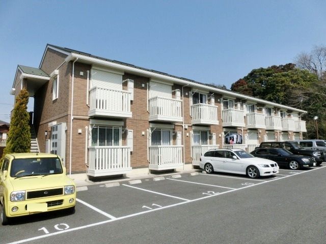 建物外観　日当たり良好です。