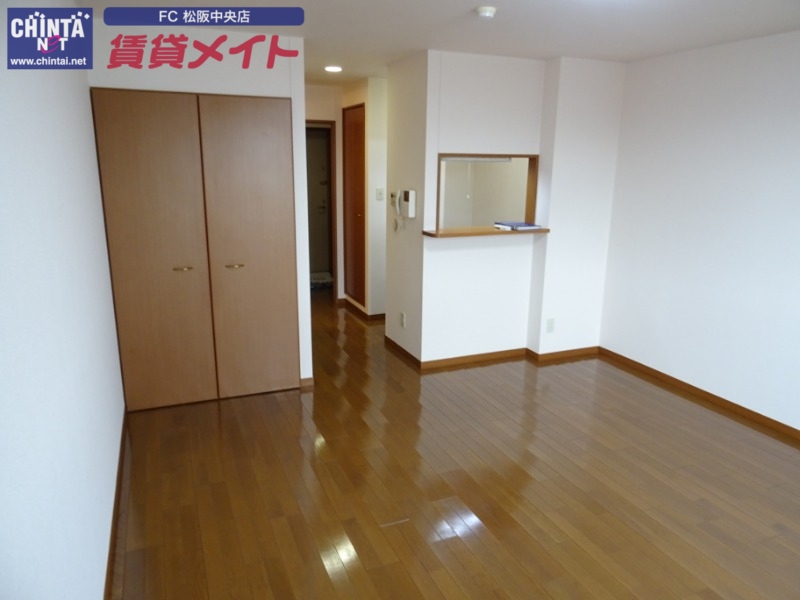 居室・リビング　同型参考写真