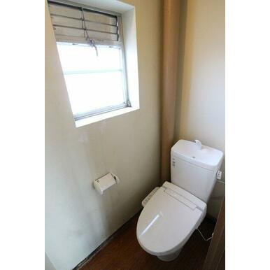 トイレ　コンパクトで使いやすいトイレです