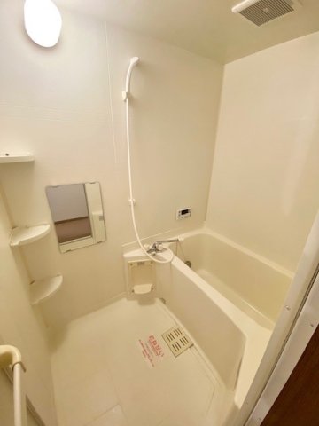 バス・シャワールーム　お風呂です