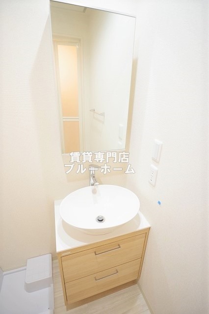 洗面設備　デザイン独立洗面台です！