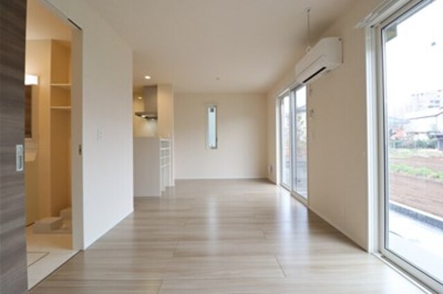 居室・リビング　リビング