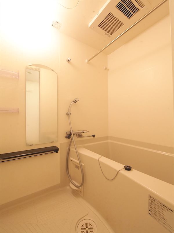 バス・シャワールーム　浴室暖房乾燥機付バス