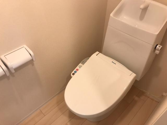 トイレ　シャワー付トイレ