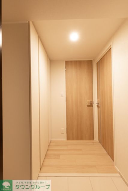 玄関　※写真は同タイプ住戸です。