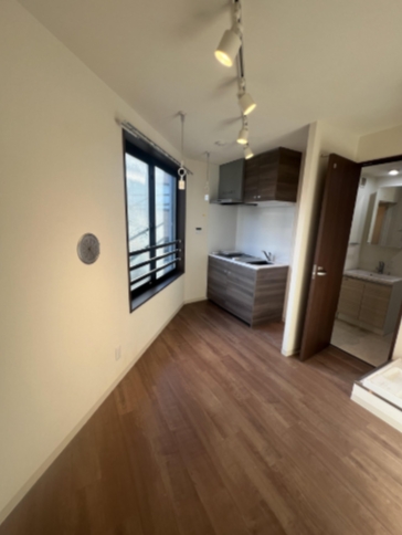 居室・リビング　☆明るい洋室☆