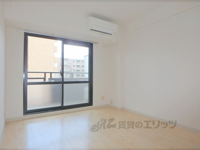 居室・リビング　洋室