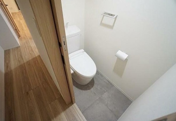 トイレ　※同仕様写真含む