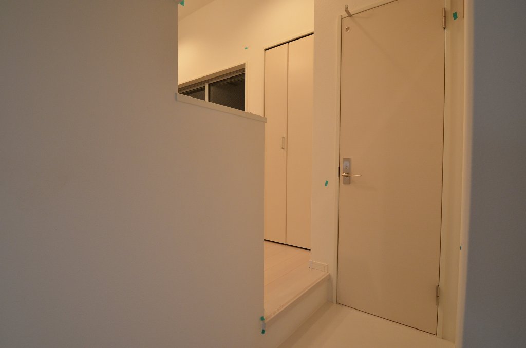 居室・リビング　廊下