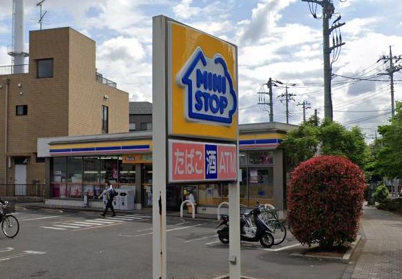 コンビニ　ミニストップ（コンビニ）まで180m
