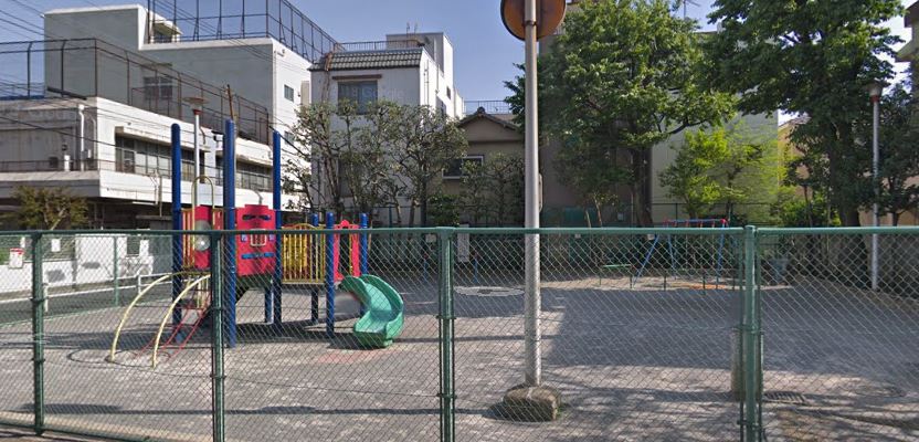 公園　堤児童公園（公園）まで462m