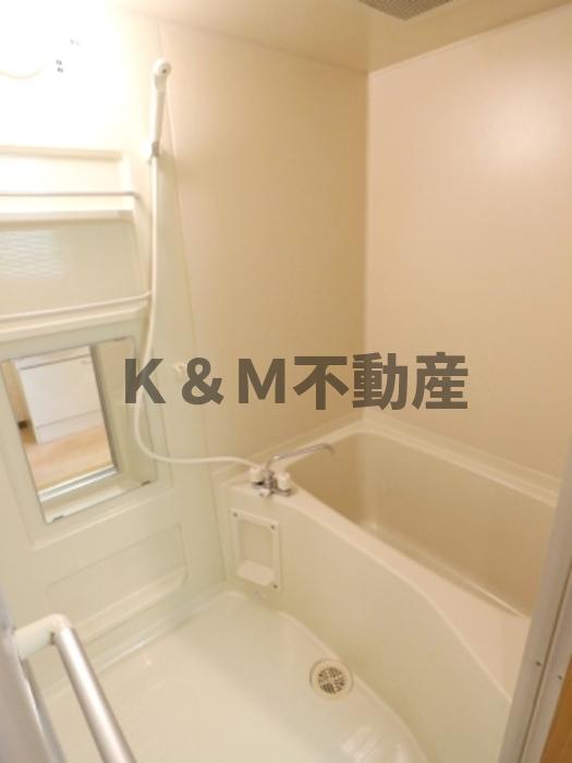 バス・シャワールーム　お風呂です