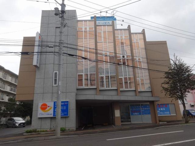 病院　さっぽろ二十四軒病院（病院）まで230m