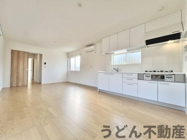 居室・リビング　うどん県のお部屋探しはうどん不動産へ うどんちゃんとLINE