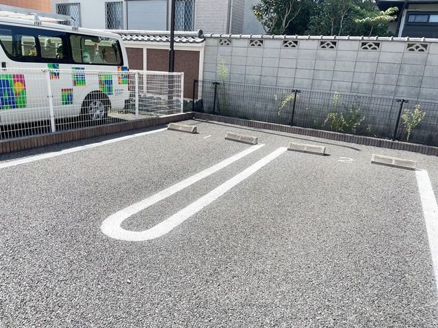 駐車場　敷地内駐車場も募集しております