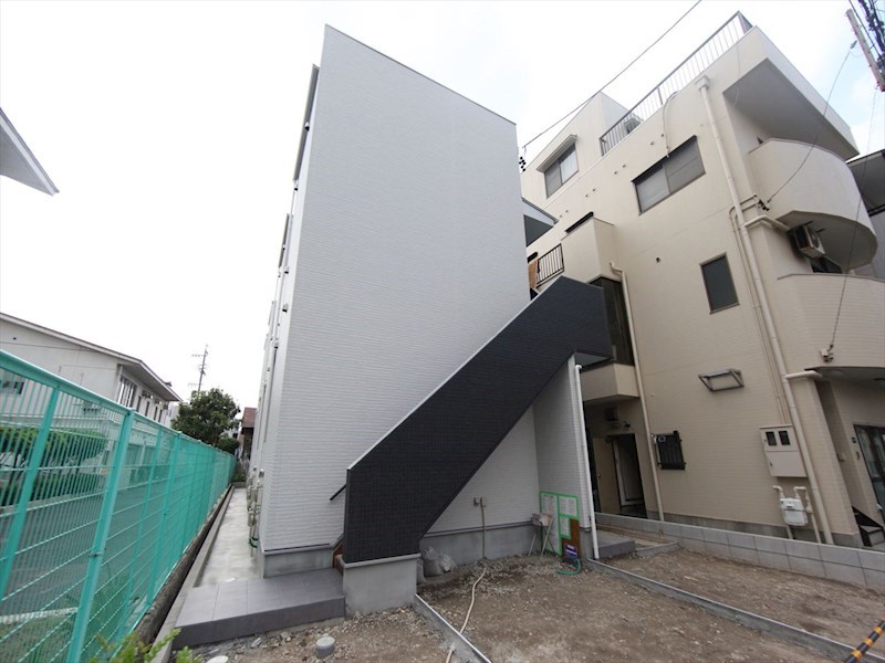建物外観　外観　デザイナーズ　光インターネット無料