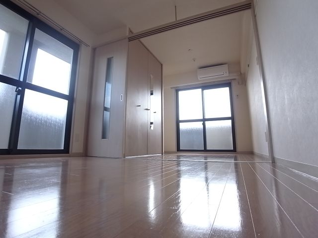 居室・リビング　洋室