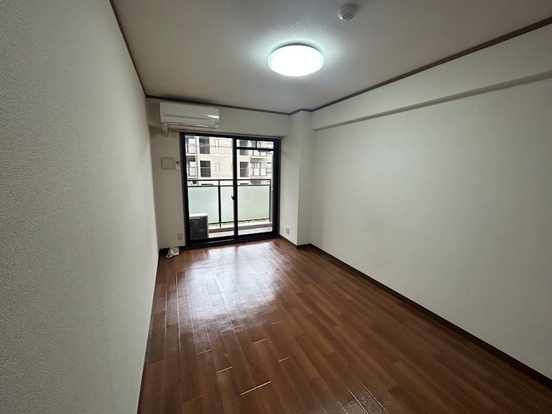 居室・リビング　参考写真掲載。