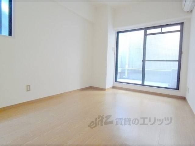 居室・リビング　７帖のお部屋です。