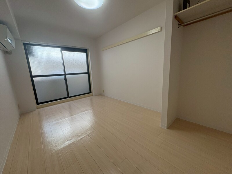 居室・リビング　この写真は同マンションの他のお部屋のものです