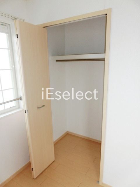 収納　クローゼット付きの洋室です。