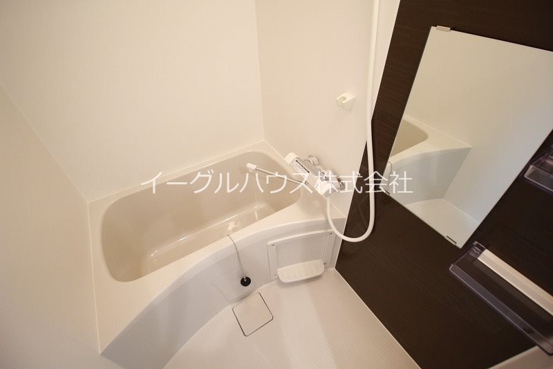 バス・シャワールーム　※掲載情報と物件の現況が異なる場合、現況を優先するものとしま