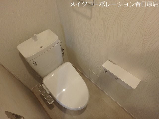 トイレ　写真は同型タイプ