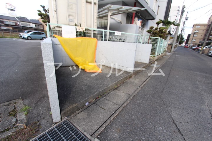 マンション横井の外観写真