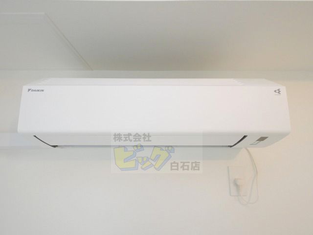 その他設備　エアコン完備で暑い夏も快適です♪