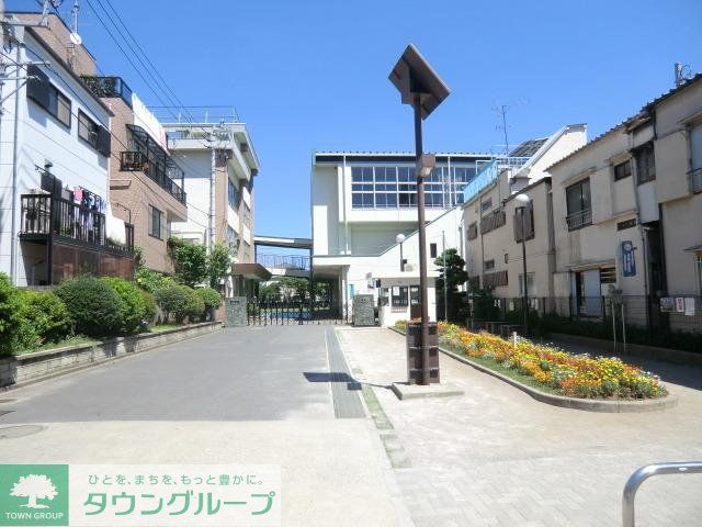小学校　尾久西小学校（小学校）まで60m