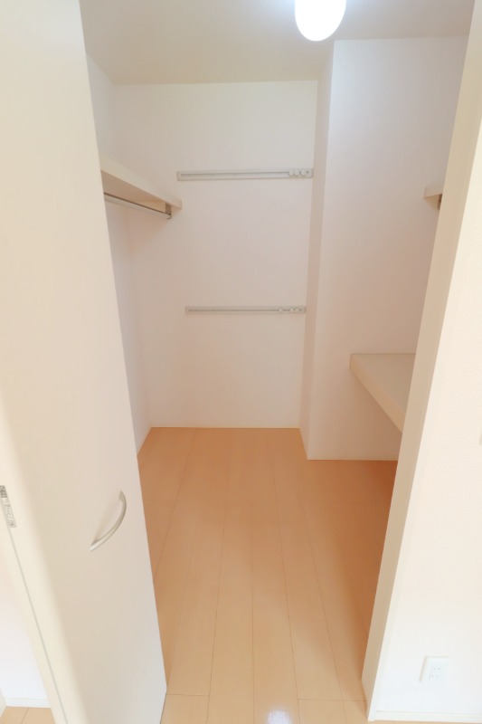 収納　図面と現状に相違がある場合には現状を優先
