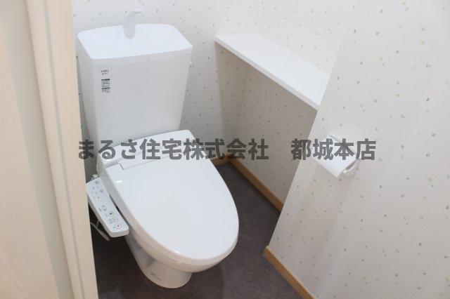 トイレ　清潔感のあるトイレです