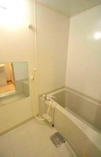 バス・シャワールーム　※別部屋参考写真