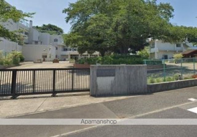 小学校　日野市立東光寺小学校（小学校）まで887m