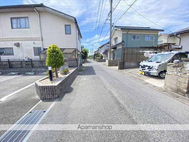 その他　前面道路（その他）まで0m