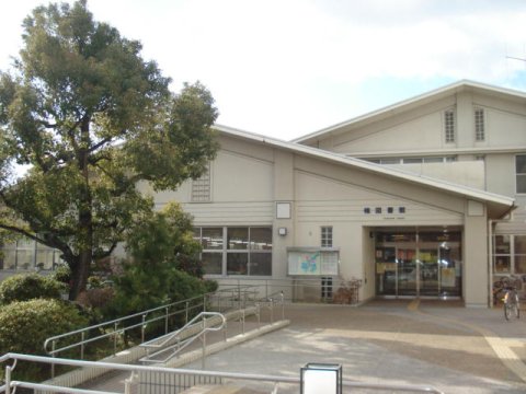 図書館　名古屋市楠図書館（図書館）まで1376m