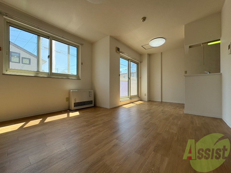 居室・リビング　広くてキレイなお部屋が広がっていて、充実した生活が送れそう。