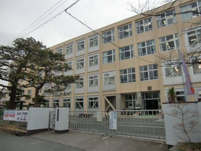 中学校　浜松市立高台中学校（中学校）まで1992m