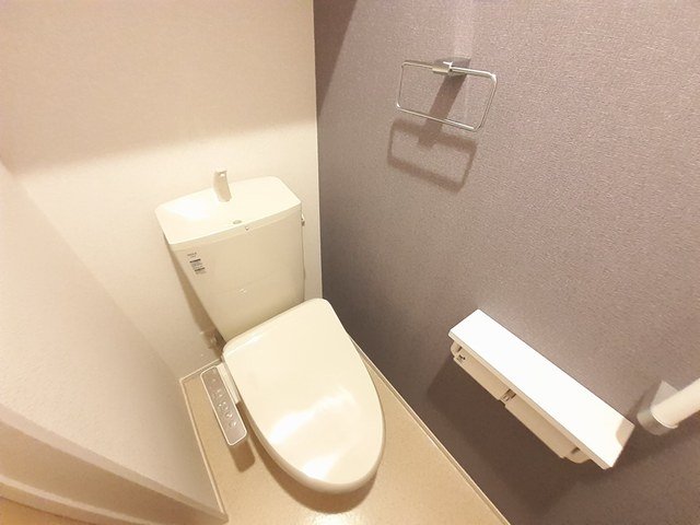トイレ　コンパクトで使いやすいトイレです