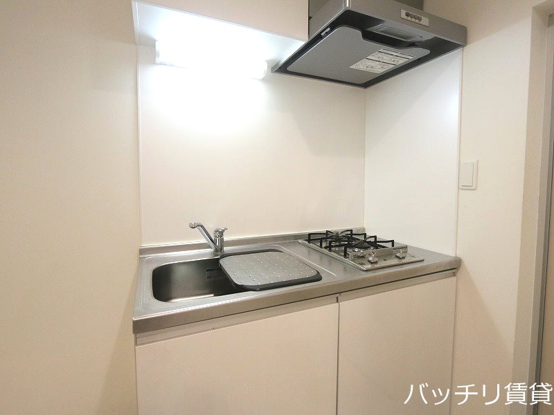 キッチン　同型タイプの為、現状を優先いたします。