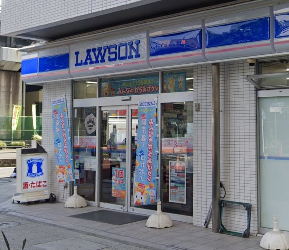 コンビニ　ローソン 新横浜スタジアム通店（コンビニ）まで302m