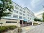 中学校　本山中学校（中学校）まで950m